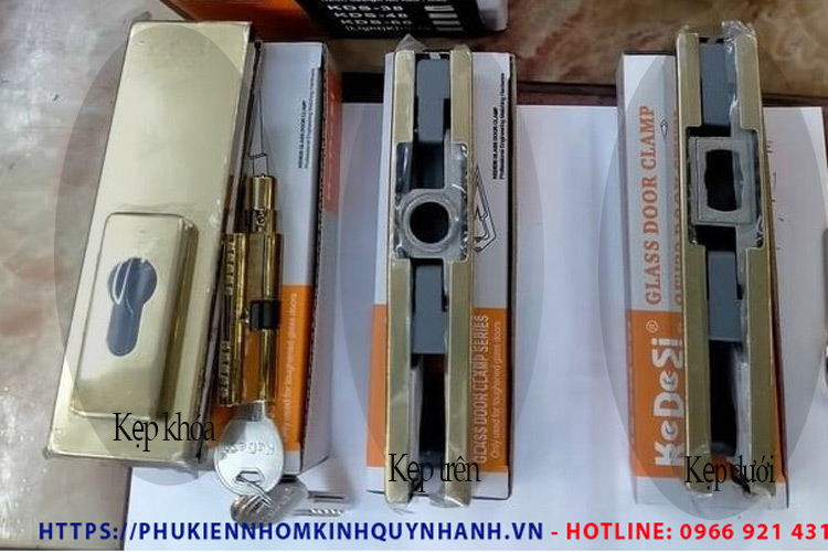 Ưu điểm của kẹp dưới Kedesi 1 Kẹp kính Kedesi màu vàng mạ PVD