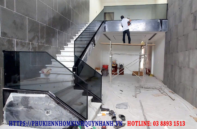 Công trình tại Đồng Tháp sử dụng tay vịn 3D và u thép âm sàn do Quỳnh Anh cung cấp! 1