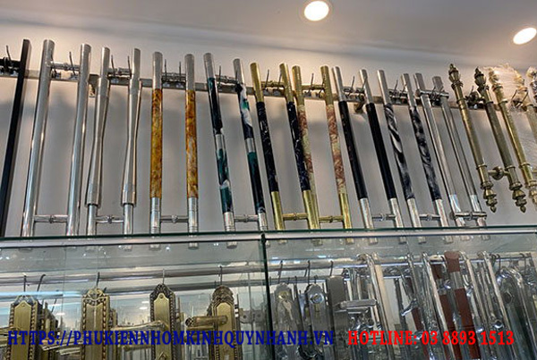 Quỳnh Anh nơi cung cấp tay nắm và phụ kiện cửa kính chất lượng 1 Quỳnh Anh nơi cung cấp tay nắm và phụ kiện cửa kính chất lượng 1